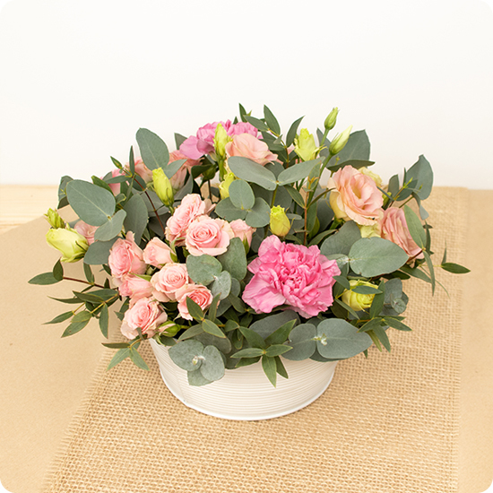 Arreglo Néctar florido — rosas ramificadas, claveles y lisianthus albaricoque 1
